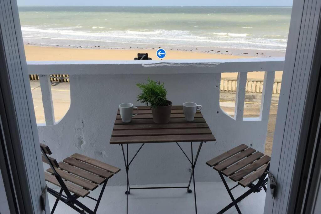 Appartement Front Mer Proche Omaha & Utah Beach - 1 غراند كامب-مايسي المظهر الخارجي الصورة